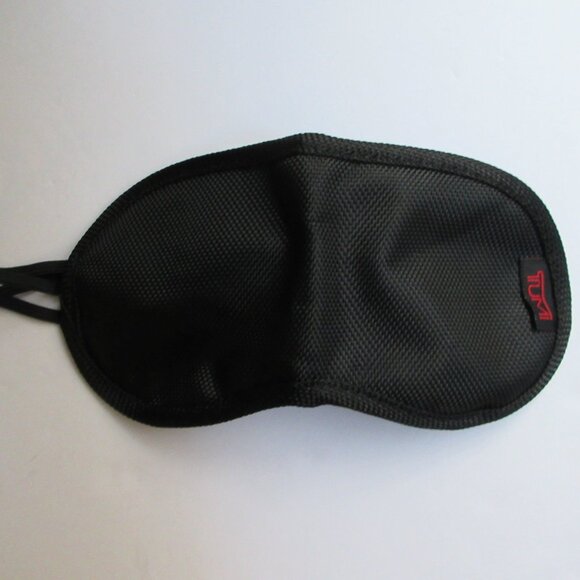 TUMI Delta Air Travel Cosmetic Makeup Case Bag Eye Mask Gray Amenity Kit Zip Top - Picture 10 of 12